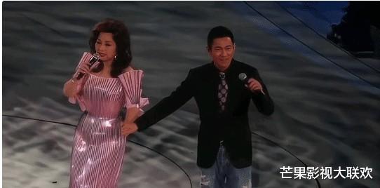 她宁愿离婚也不愿改变中国国籍，春晚为她破例，74岁仍单身-第41张图片-九妖电影