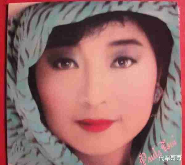 她宁愿离婚也不愿改变中国国籍，春晚为她破例，如今74岁仍单身-第15张图片-九妖电影