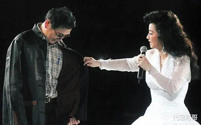 她宁愿离婚也不愿改变中国国籍，春晚为她破例，如今74岁仍单身-第30张图片-九妖电影