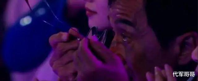她宁愿离婚也不愿改变中国国籍，春晚为她破例，如今74岁仍单身-第44张图片-九妖电影