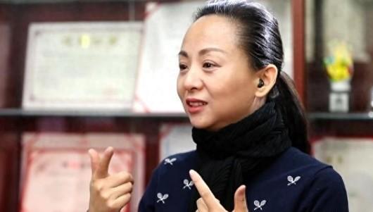 她春晚一舞倾城，身患聋哑的“千手观音”，不嫁豪门嫁爱情-第4张图片-九妖电影