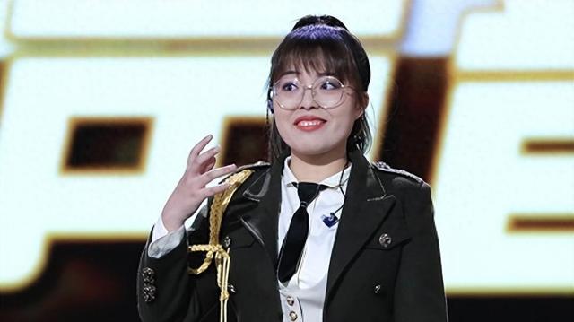 她是好声音最惨冠军，夺冠一个月后无人问津，如今判若两人-第1张图片-九妖电影