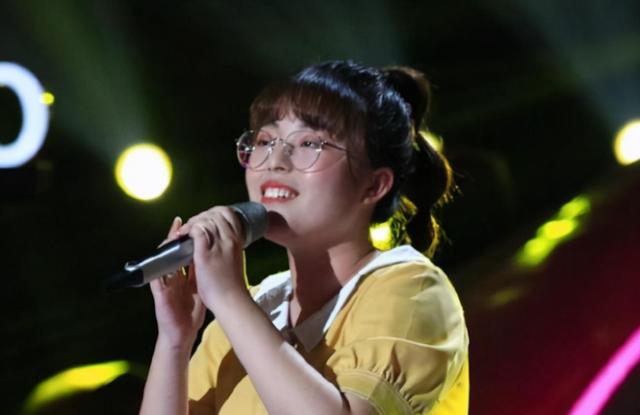 她是好声音最惨冠军，夺冠一个月后无人问津，如今判若两人-第9张图片-九妖电影