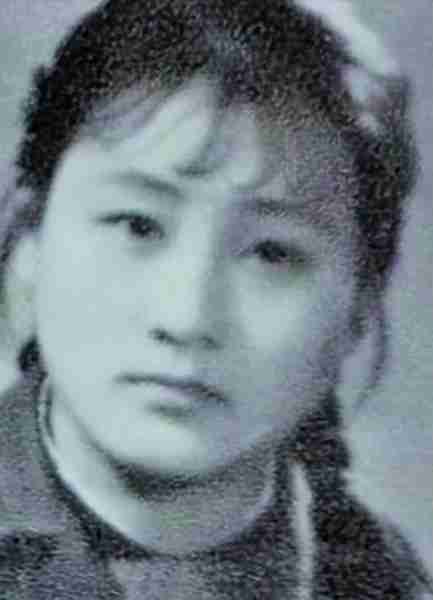 张凯丽:一路好好走!刘慧芳天天有,就是女儿不喊妈-第9张图片-九妖电影 张凯丽:一路好好走!刘慧芳天天有,就是女儿不喊妈-第9张图片-九妖电影
