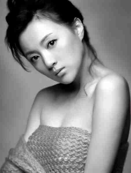 她是最悲惨女演员：5次上央视春晚，却遭同行排挤，沦落精神病院-第5张图片-九妖电影