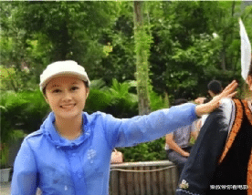 她曾是央视主持，参加《非诚勿扰》仅1小时被富豪牵走，如今怎样？-第7张图片-九妖电影