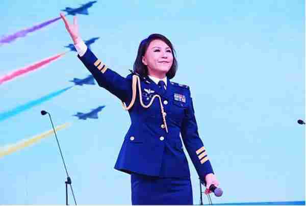 她曾红过毛阿敏，却因放鸽子被春晚拒之门外，如今54岁依然美丽_2-第1张图片-九妖电影