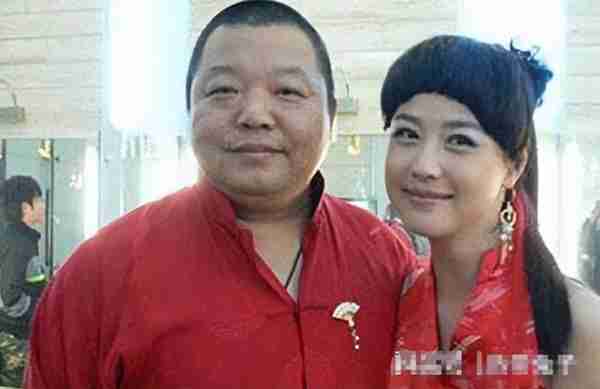 她曾连登春晚4次,被恩师欺骗堕胎、前途尽毁,如今55岁仍没人要-第18张图片-九妖电影 她曾连登春晚4次,被恩师欺骗堕胎、前途尽毁,如今55岁仍没人要-第18张图片-九妖电影