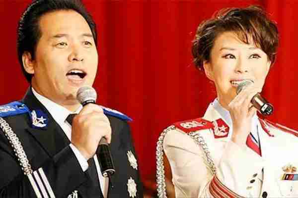 她被称为民歌女王，9登春晚，嫁大37岁上司，如今47岁仍孑然一身-第16张图片-九妖电影