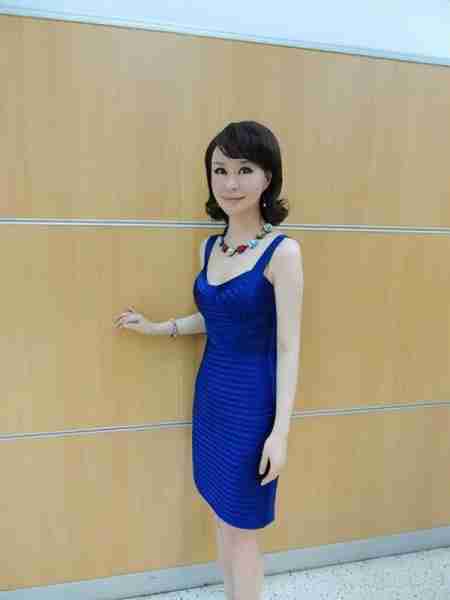 她被称为民歌女王，9登春晚，恋上大37岁上司，今47岁仍孑然一身-第31张图片-九妖电影