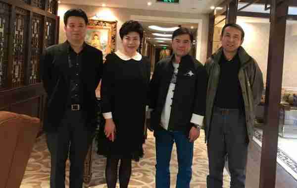 她被誉为“中国主持第一人”，连登3登春晚，今65岁婚姻成谜-第2张图片-九妖电影