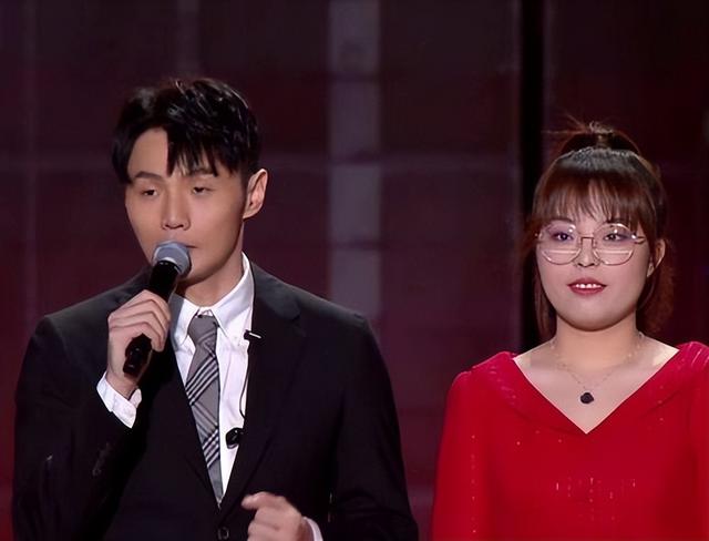 她被誉为好声音最惨冠军，夺冠一个月后无人问津，如今判若两人-第29张图片-九妖电影