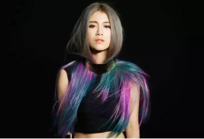 好声音没夺冠，却嫁给爱奇艺总裁，34岁成了人生赢家_3-第3张图片-九妖电影