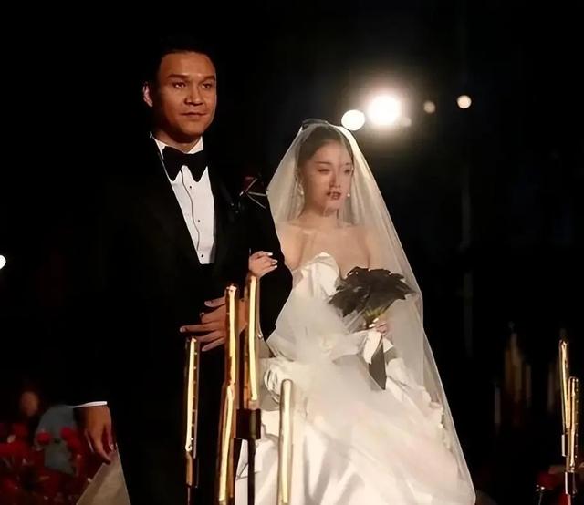 好声音没夺冠，却嫁给爱奇艺总裁，34岁成了人生赢家！-第11张图片-九妖电影