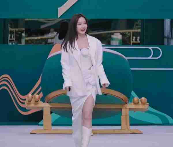 好家伙！《浪姐5》吴恙的发声质疑，打脸整个节目组-第22张图片-九妖电影