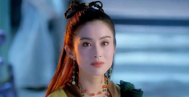 娱乐圈的权力游戏,十大无人敢惹的明星背景大起底,刘亦菲上榜-第4张图片-九妖电影 娱乐圈的权力游戏,十大无人敢惹的明星背景大起底,刘亦菲上榜-第4张图片-九妖电影