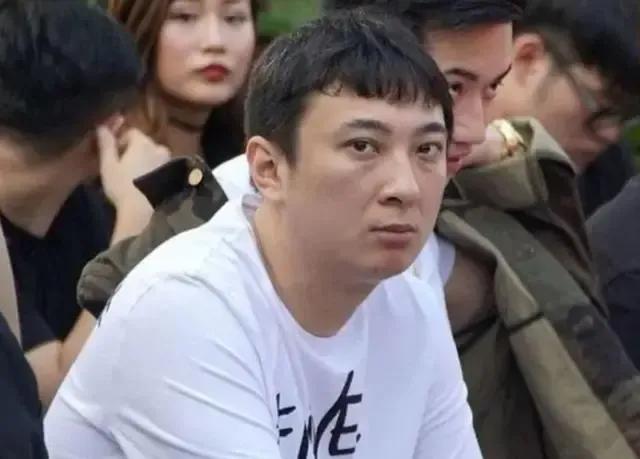 娱乐圈的权力游戏,十大无人敢惹的明星背景大起底,刘亦菲上榜-第10张图片-九妖电影 娱乐圈的权力游戏,十大无人敢惹的明星背景大起底,刘亦菲上榜-第10张图片-九妖电影