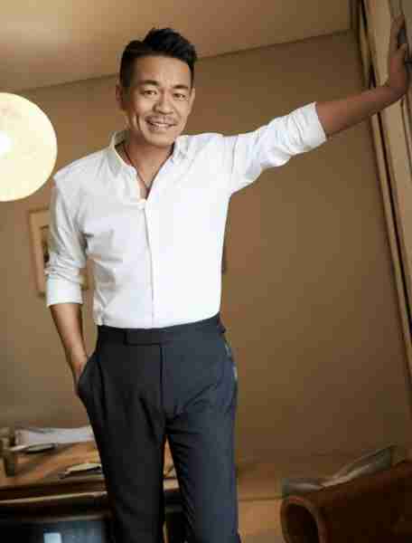 孙浩：26岁上春晚走红，得罪杨坤20年不说话，56岁至今未婚没孩子_1-第18张图片-九妖电影