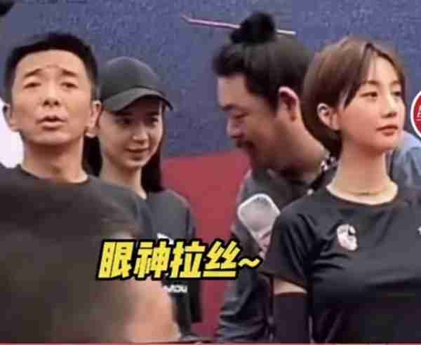 徐子钧高亚麟同框被扒,看高亚麟的眼神如同会拉丝,说不爱谁信?-第7张图片-九妖电影 徐子钧高亚麟同框被扒,看高亚麟的眼神如同会拉丝,说不爱谁信?-第7张图片-九妖电影