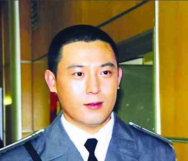 孙涛：17次登春晚，结婚27年被拿捏死，妻管严是这辈子最大骄傲-第52张图片-九妖电影