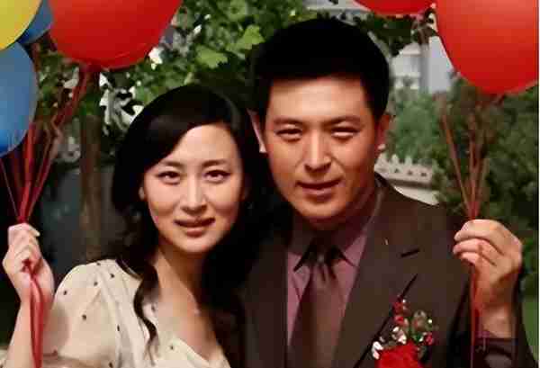 孙涛:娶同学李莉,结婚27年被拿捏死,17次上春晚全是她的功劳-第20张图片-九妖电影 孙涛:娶同学李莉,结婚27年被拿捏死,17次上春晚全是她的功劳-第20张图片-九妖电影