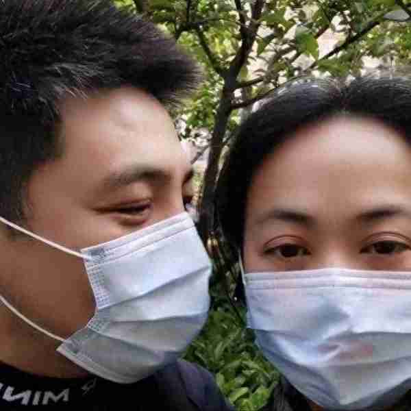 孙涛：娶同学李莉，结婚27年被拿捏死，17次上春晚全是她的功劳_2-第23张图片-九妖电影