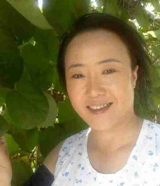 孙立荣：赵本山的第一位女徒弟，上过春晚，嫁富豪丈夫被宠成公主-第21张图片-九妖电影