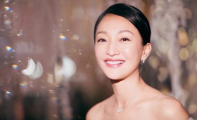 患抑郁,被骗婚,遭封杀,这几位女星被男同性恋害得好惨-第16张图片-九妖电影 患抑郁,被骗婚,遭封杀,这几位女星被男同性恋害得好惨-第16张图片-九妖电影