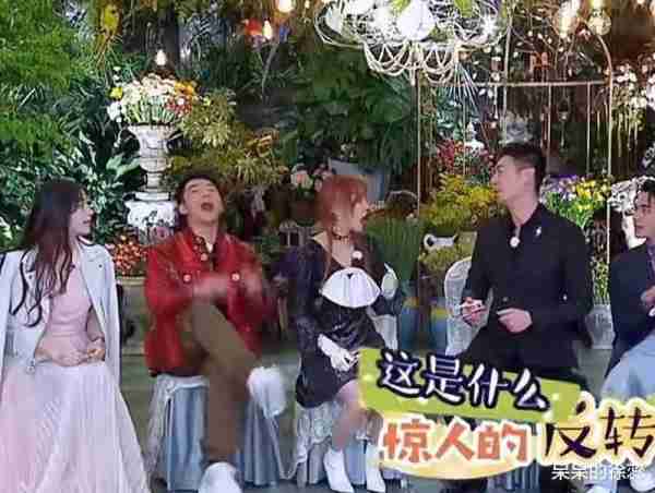 宋雨琦晒跑男团跳舞，一边俊男美女齐舞，一边群魔乱舞！-第8张图片-九妖电影