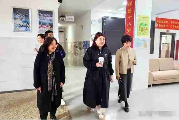 对比41岁贾玲和39岁杨天真后，才发现割胃瘦和运动瘦差距一目了然-第25张图片-九妖电影
