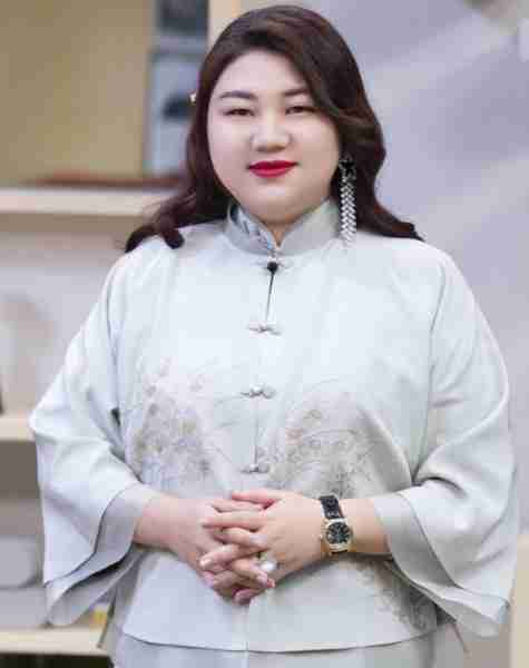 对比41岁贾玲和39岁杨天真后，才发现割胃瘦和运动瘦差距一目了然_1-第2张图片-九妖电影