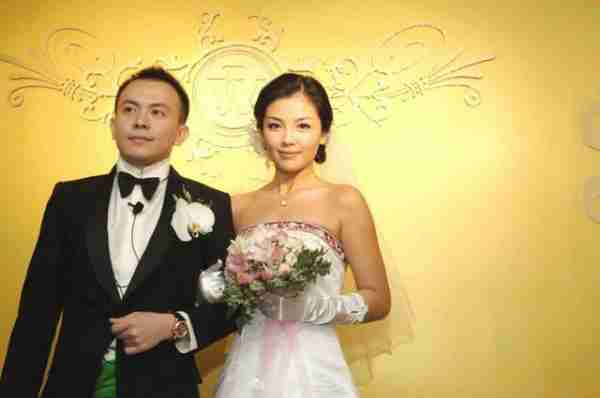 打脸充胖子,表面身价上亿,实际负债累累,5位“伪富豪”别装了-第6张图片-九妖电影 打脸充胖子,表面身价上亿,实际负债累累,5位“伪富豪”别装了-第6张图片-九妖电影