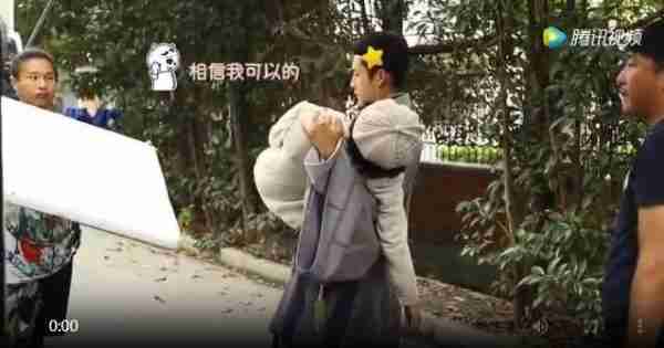 抱不起女星、拉不开弓、硅胶假身材,圈里男演员到底有多虚--第22张图片-九妖电影 抱不起女星、拉不开弓、硅胶假身材,圈里男演员到底有多虚--第22张图片-九妖电影