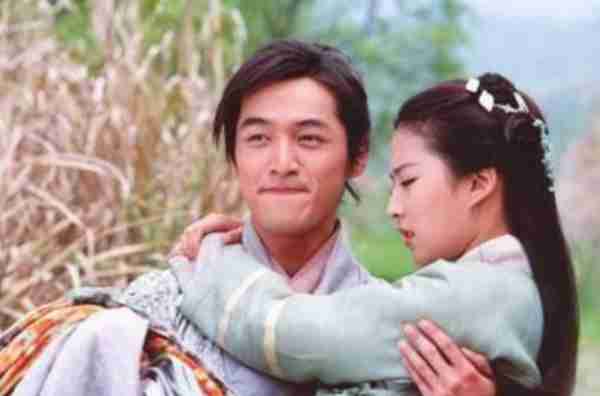 抱不起女星、拉不开弓、硅胶假身材,圈里男演员到底有多虚--第25张图片-九妖电影 抱不起女星、拉不开弓、硅胶假身材,圈里男演员到底有多虚--第25张图片-九妖电影