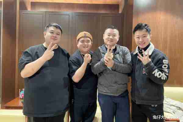 岳云鹏录完相声春晚，带孙越跑出演播厅，网友：是要赶场央视春晚-第3张图片-九妖电影