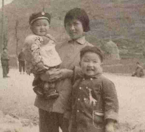 整容、坐牢、大男子主义,44岁的他,凭什么再次翻红?-第10张图片-九妖电影 整容、坐牢、大男子主义,44岁的他,凭什么再次翻红?-第10张图片-九妖电影
