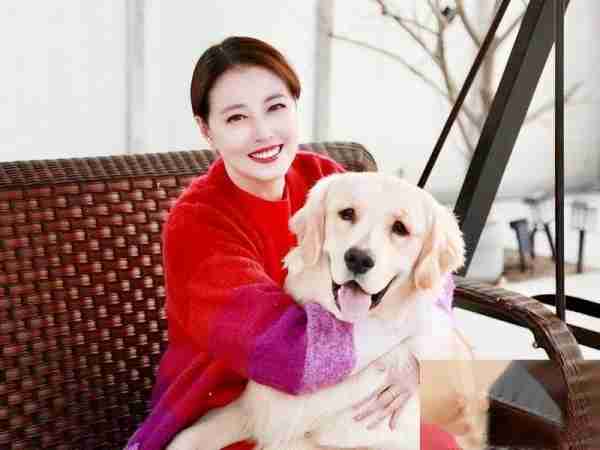 无儿无女的周海媚去世不到6个月，白发老母的选择令人泪目-第6张图片-九妖电影
