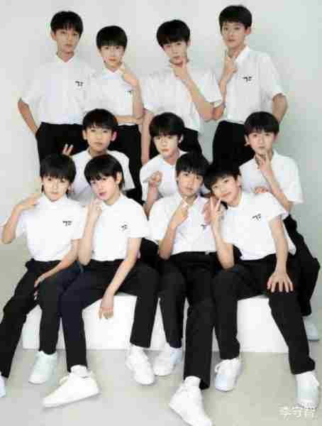时代峰峻老板李飞暴瘦，TFboys和时代少年团粉丝虽骂他但希望健康-第6张图片-九妖电影