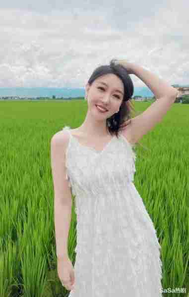 张靓婧颜值媲美李思思！2023主持人大赛，成功挖到一张“春晚脸”-第13张图片-九妖电影