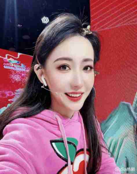 张靓婧颜值媲美李思思！2023主持人大赛，成功挖到一张“春晚脸”-第19张图片-九妖电影