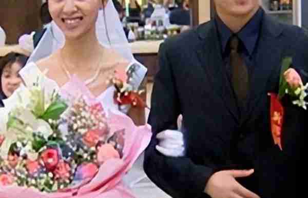 当年春晚“千手观音”聋哑人领舞，拒绝富豪，嫁穷小子，如今...-第15张图片-九妖电影
