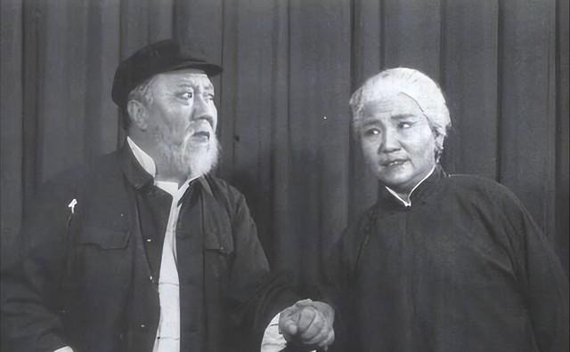 春晚一句台词识破潜伏间谍,去世23年的赵丽蓉,仍被官媒发文缅怀-第35张图片-九妖电影 春晚一句台词识破潜伏间谍,去世23年的赵丽蓉,仍被官媒发文缅怀-第35张图片-九妖电影