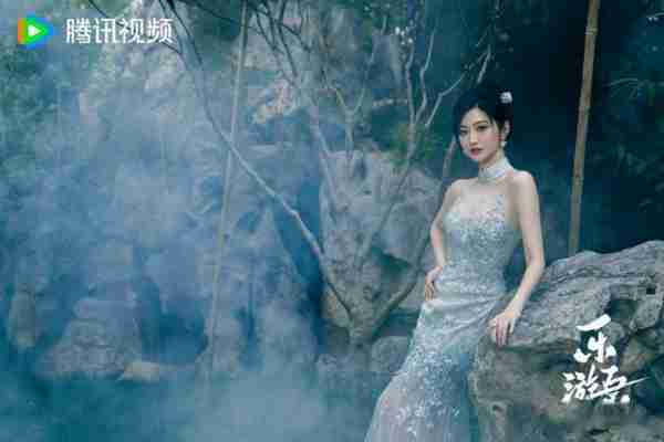 景甜随拍，如出水芙蓉，即甜又美。-第19张图片-九妖电影