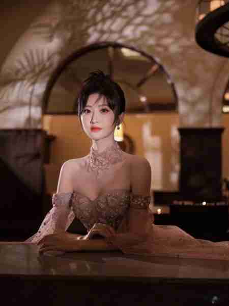 景甜随拍，如出水芙蓉，即甜又美。-第22张图片-九妖电影