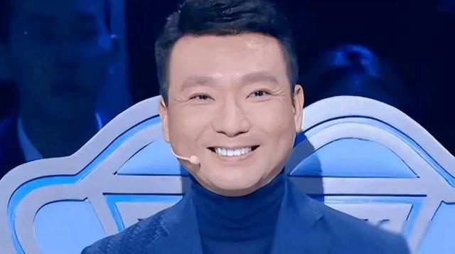 暂别《新闻联播》栏目组，央视门面担当康辉收获新身份-第14张图片-九妖电影