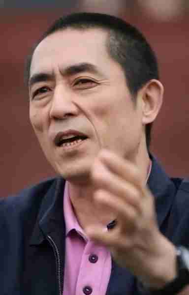 暴露了!狐狸老了还是“老狐狸”73岁的张艺谋“小心思”太多了!-第10张图片-九妖电影 暴露了!狐狸老了还是“老狐狸”73岁的张艺谋“小心思”太多了!-第10张图片-九妖电影