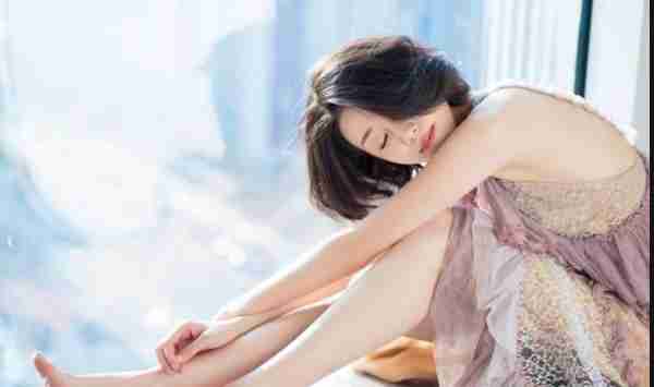 曝大瓜，“内娱第一美腿”恋情好像遭曝光，男方据说十八线小演员-第12张图片-九妖电影