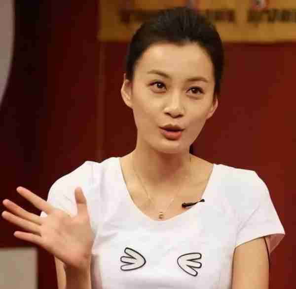 徐梵溪：3次改名，多次登上春晚，前男友娶李小冉，她40岁还单身-第11张图片-九妖电影