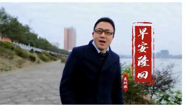 想当第二个大衣哥？一首歌赚10个亿，歌曲上春晚人却上不了台面-第10张图片-九妖电影
