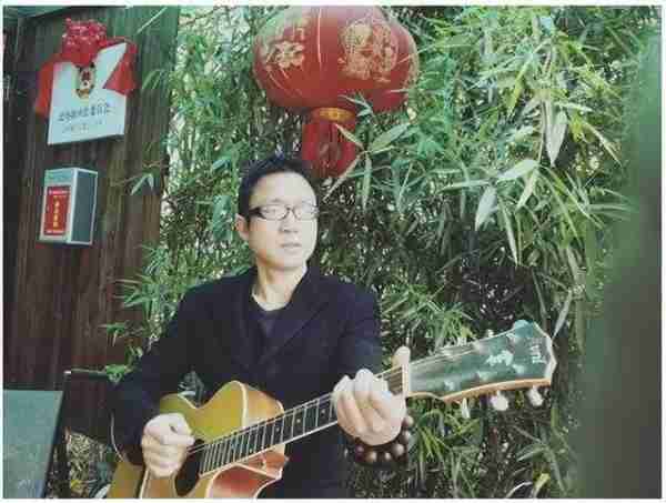 想当第二个大衣哥？一首歌赚10个亿，歌曲上春晚人却上不了台面-第38张图片-九妖电影